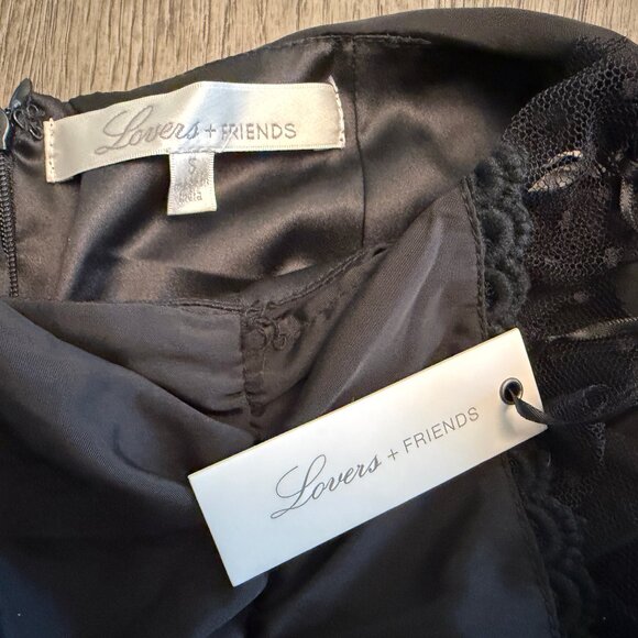 Lovers + Friends Black Ruched Mini Skirt w/ Lace Trim – NWT (Small) - Picture 2 of 9